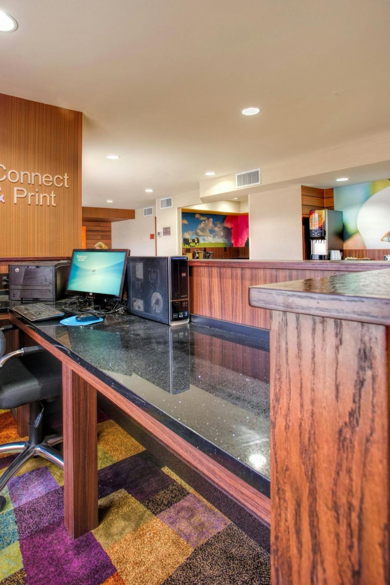 Hotel Fairfield By Marriott Cruces